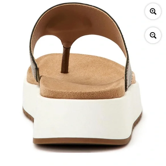 Giani Bernini Leather Sandal - Picture 3 of 10